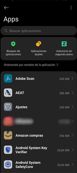 An app info screen with the uninstall button highlighted